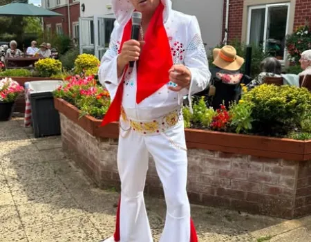 The Kingfisher of rock and roll