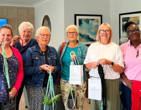 Community Ties Strengthened through a Macramé Workshop 