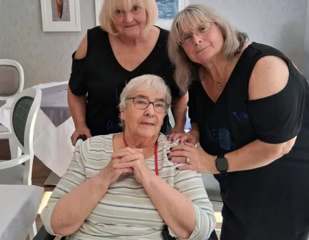 Sing-a-long with Sue and Dee