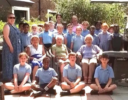 Primary Pupils Bring Sunshine and Song to Collingtree Park