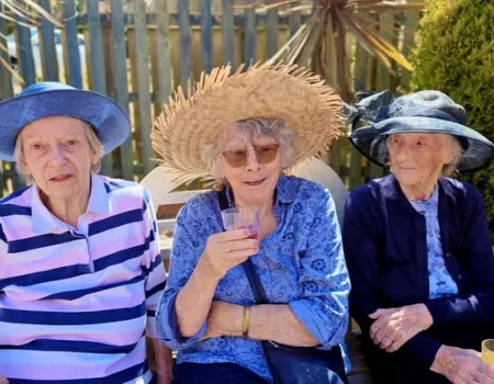 Delightful Afternoon in the Sun at Vecta House! 
