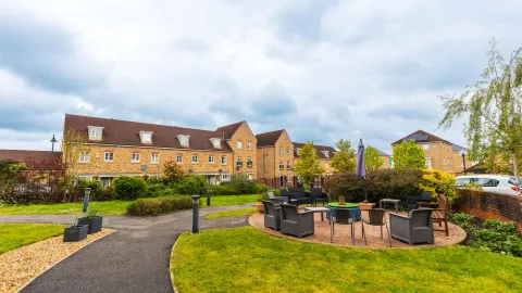 Hampton Grove Exterior