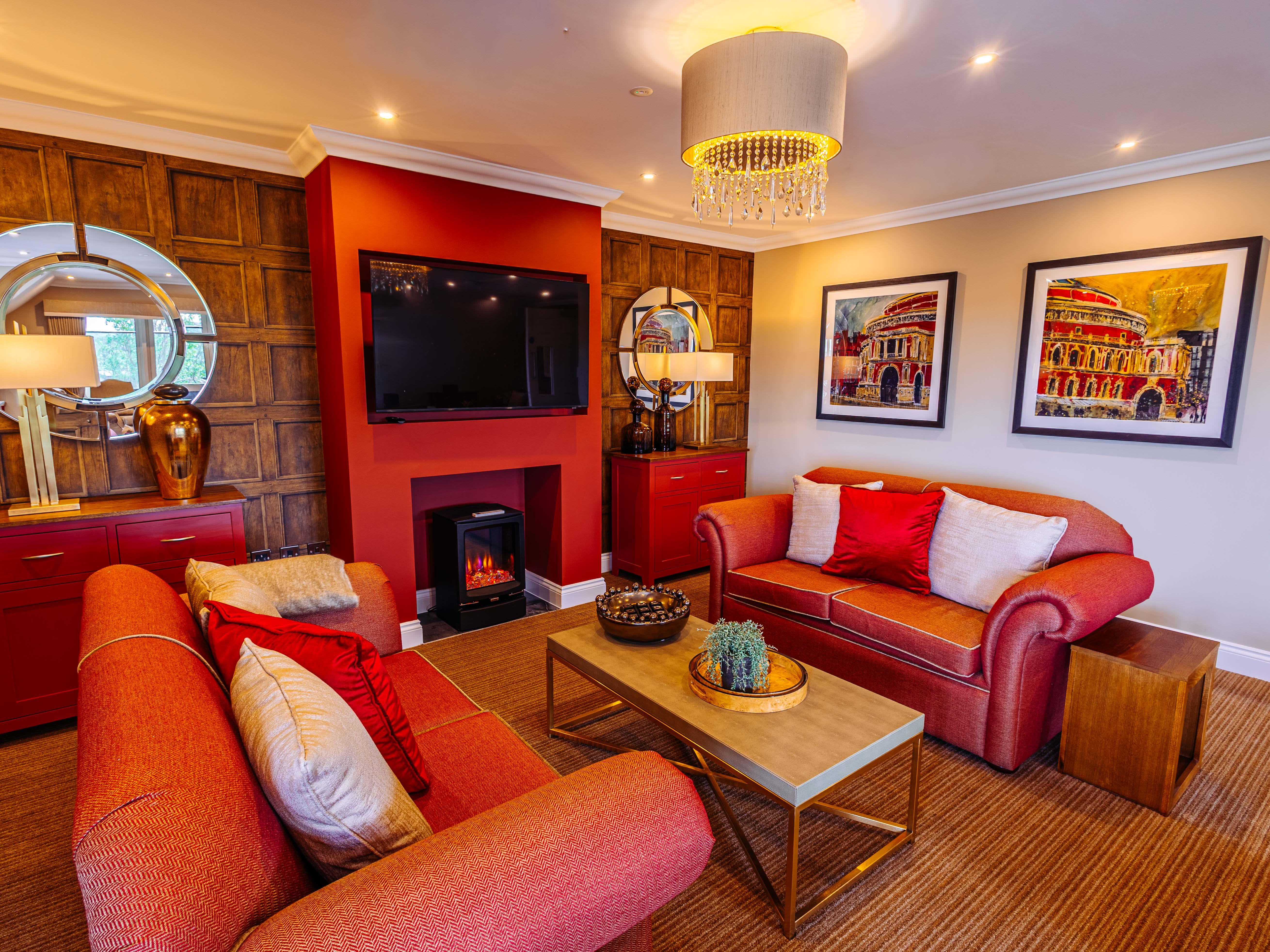 Elderwood Lounge