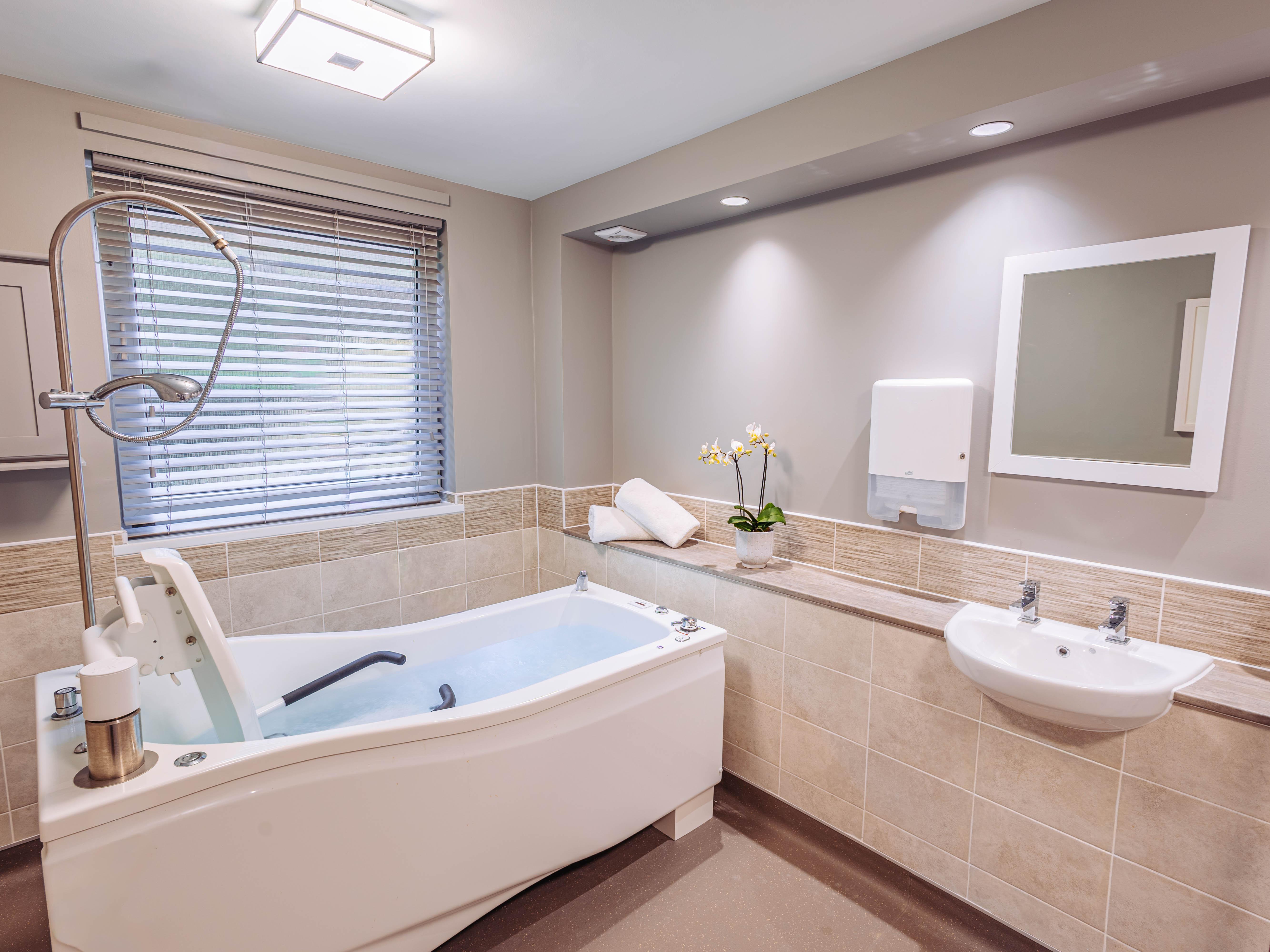 Henford House Spa Bathroom