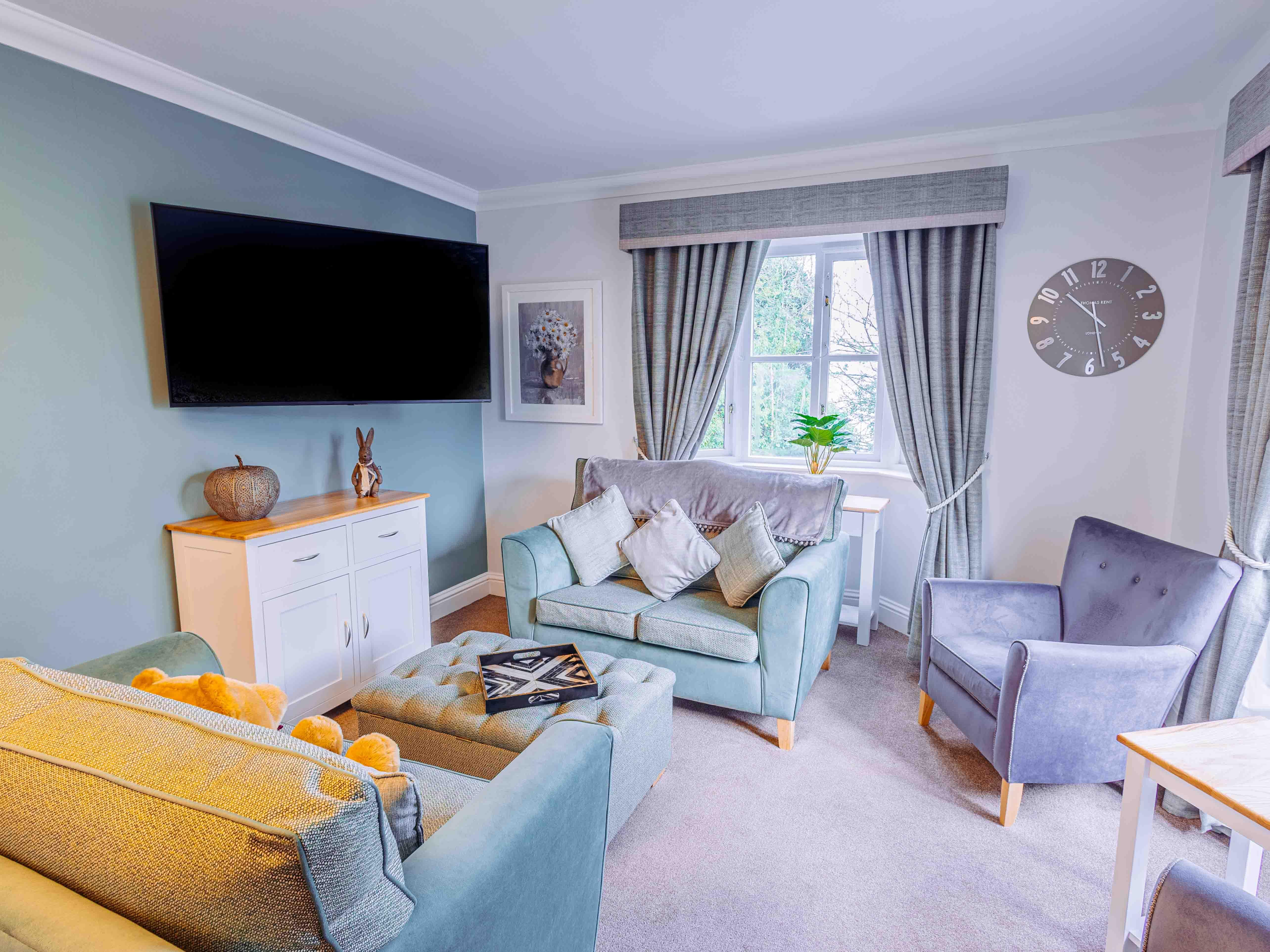 Hollyfields Care Home Gallery