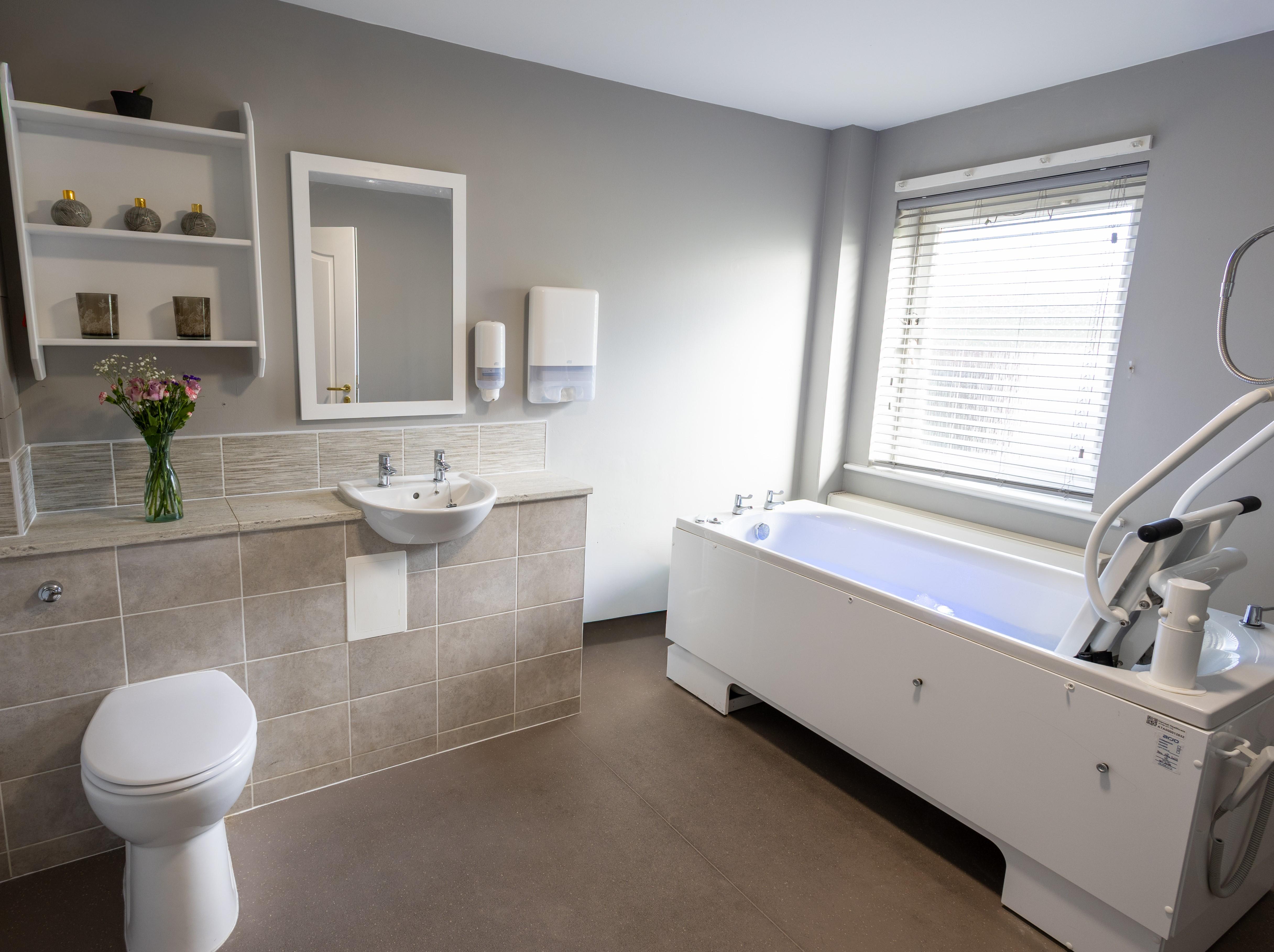 North Park spa bathroom