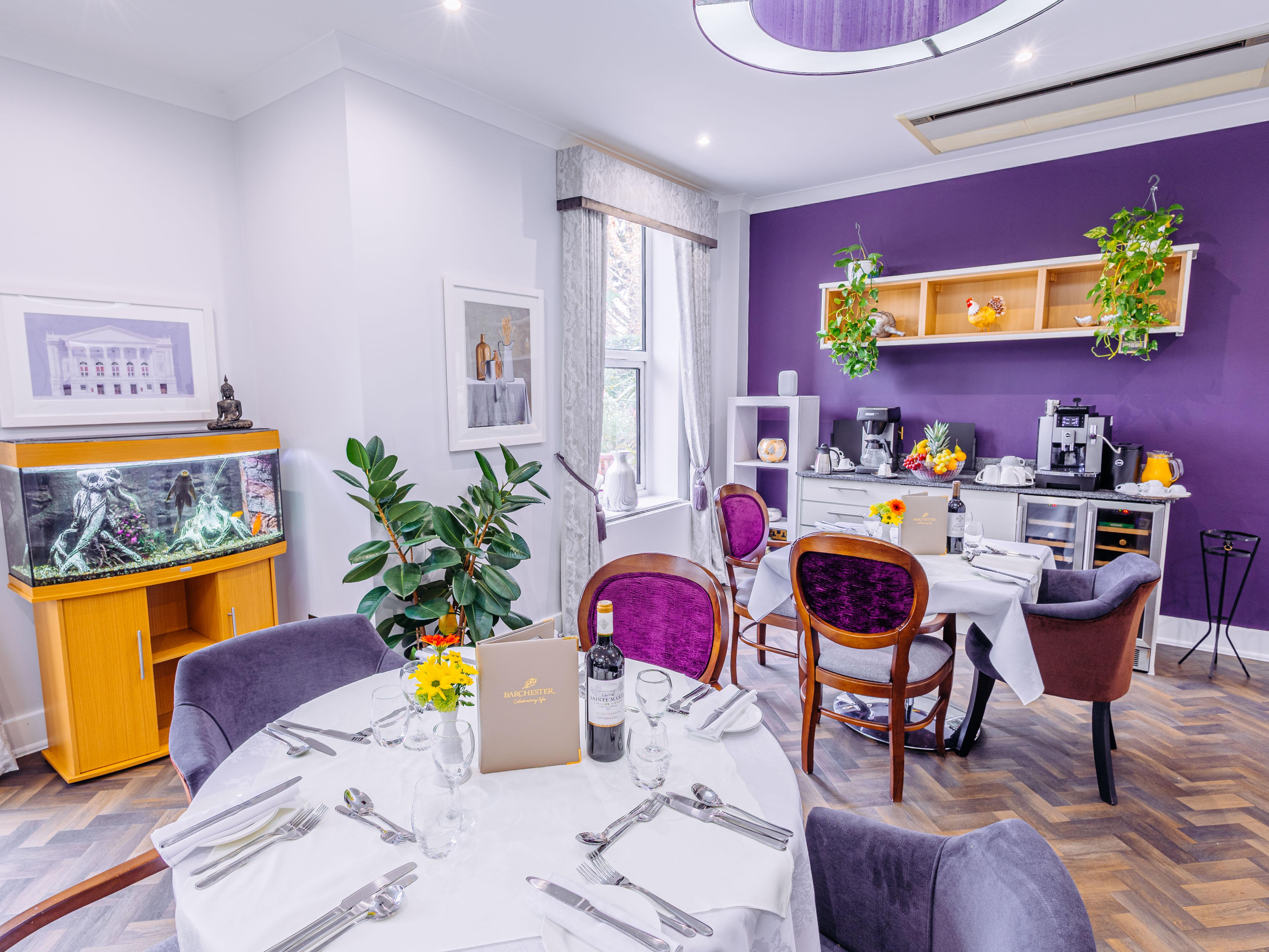 Queens Court dining room