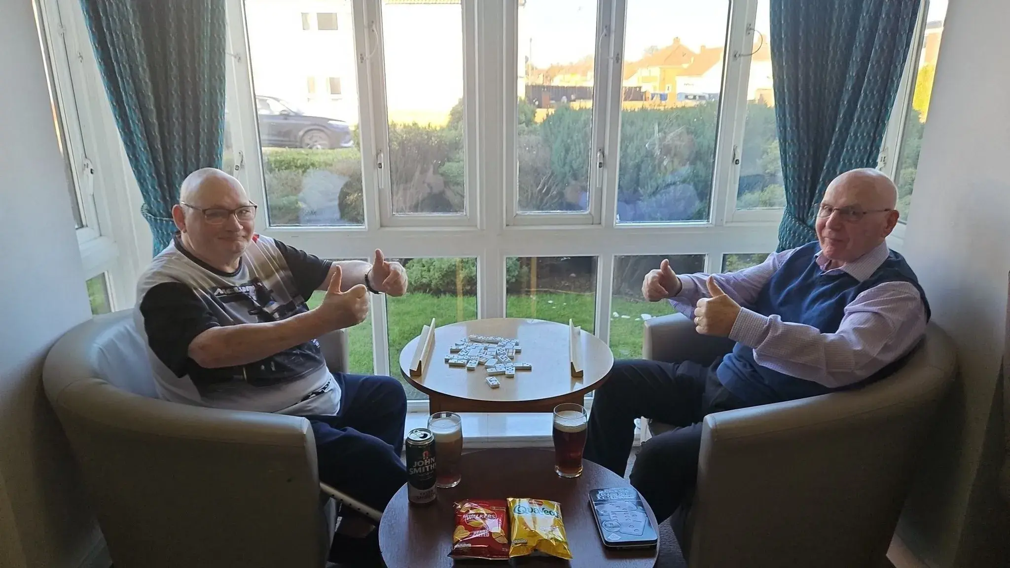 Dominoes Club