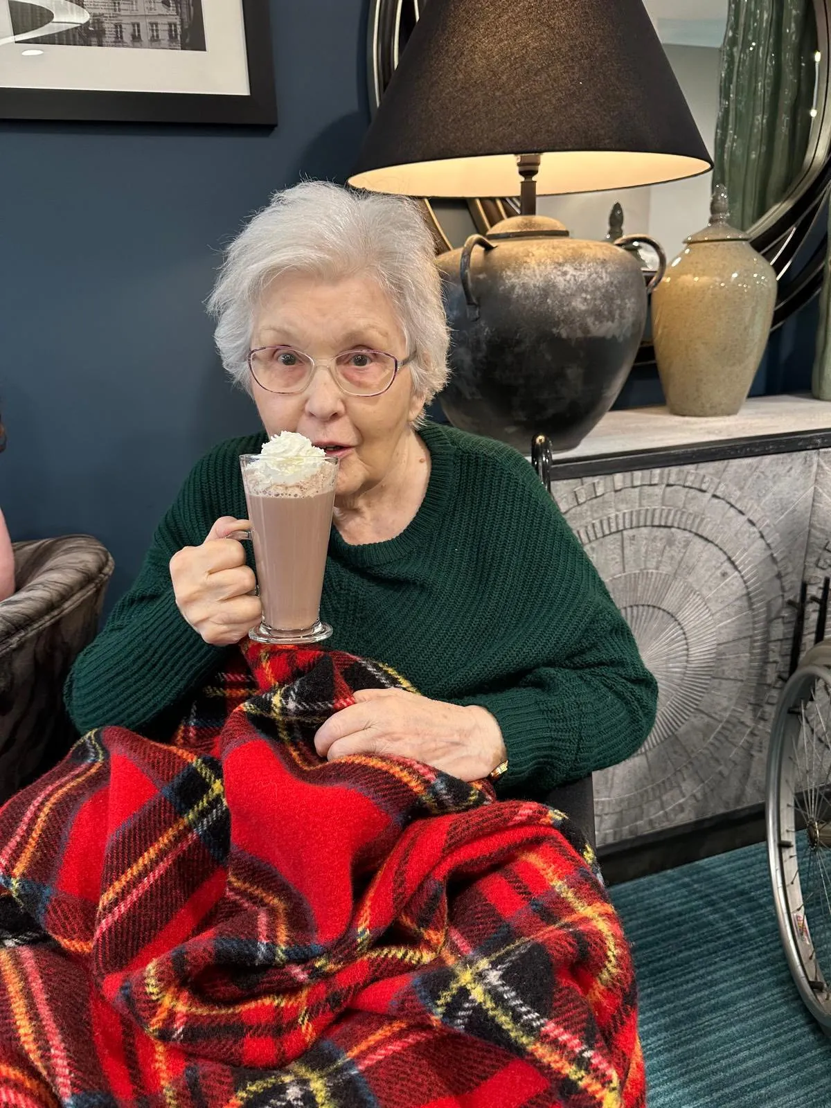 Hot chocolate happiness at Pittsmead Grange