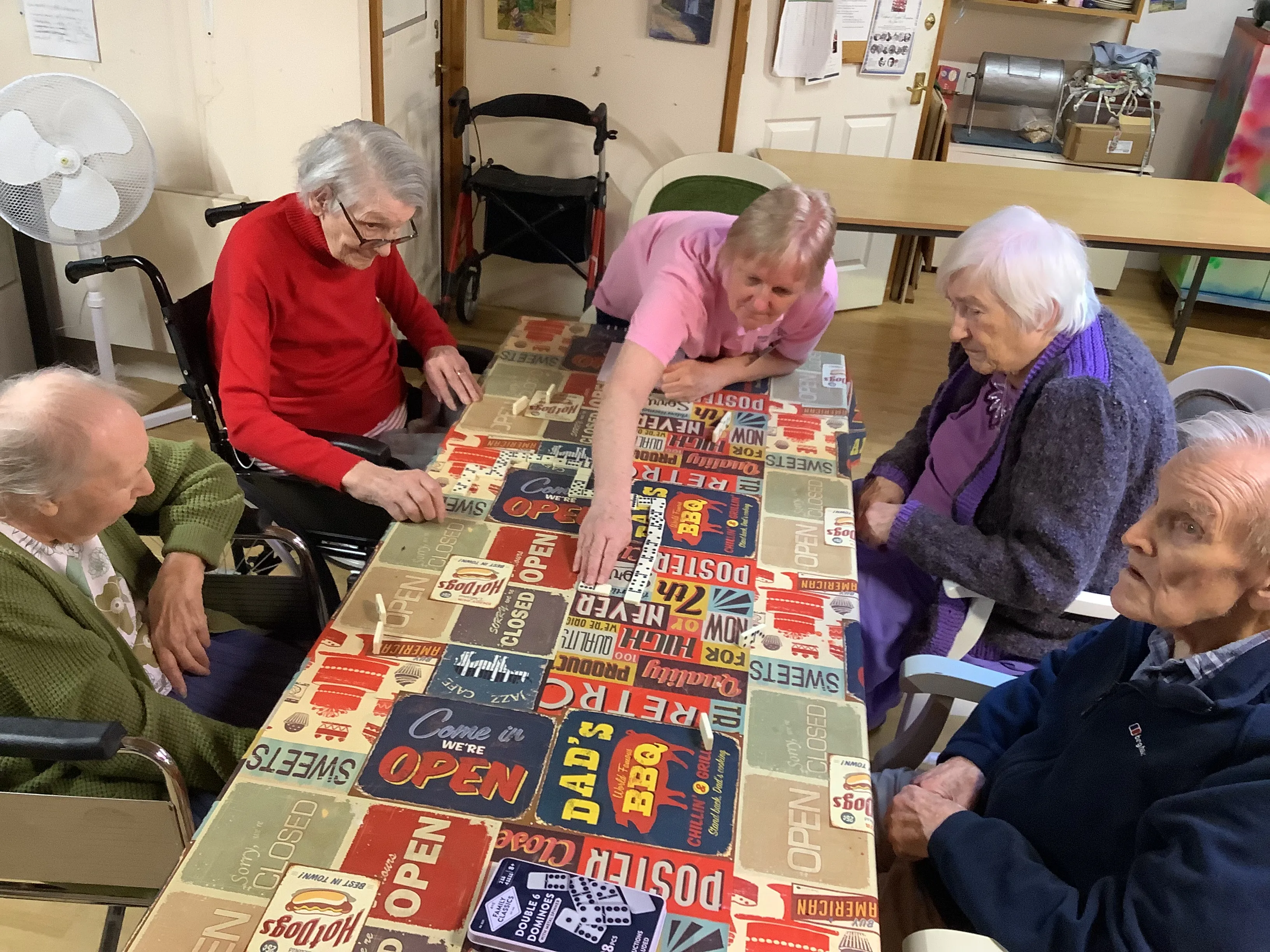 The dominoes club