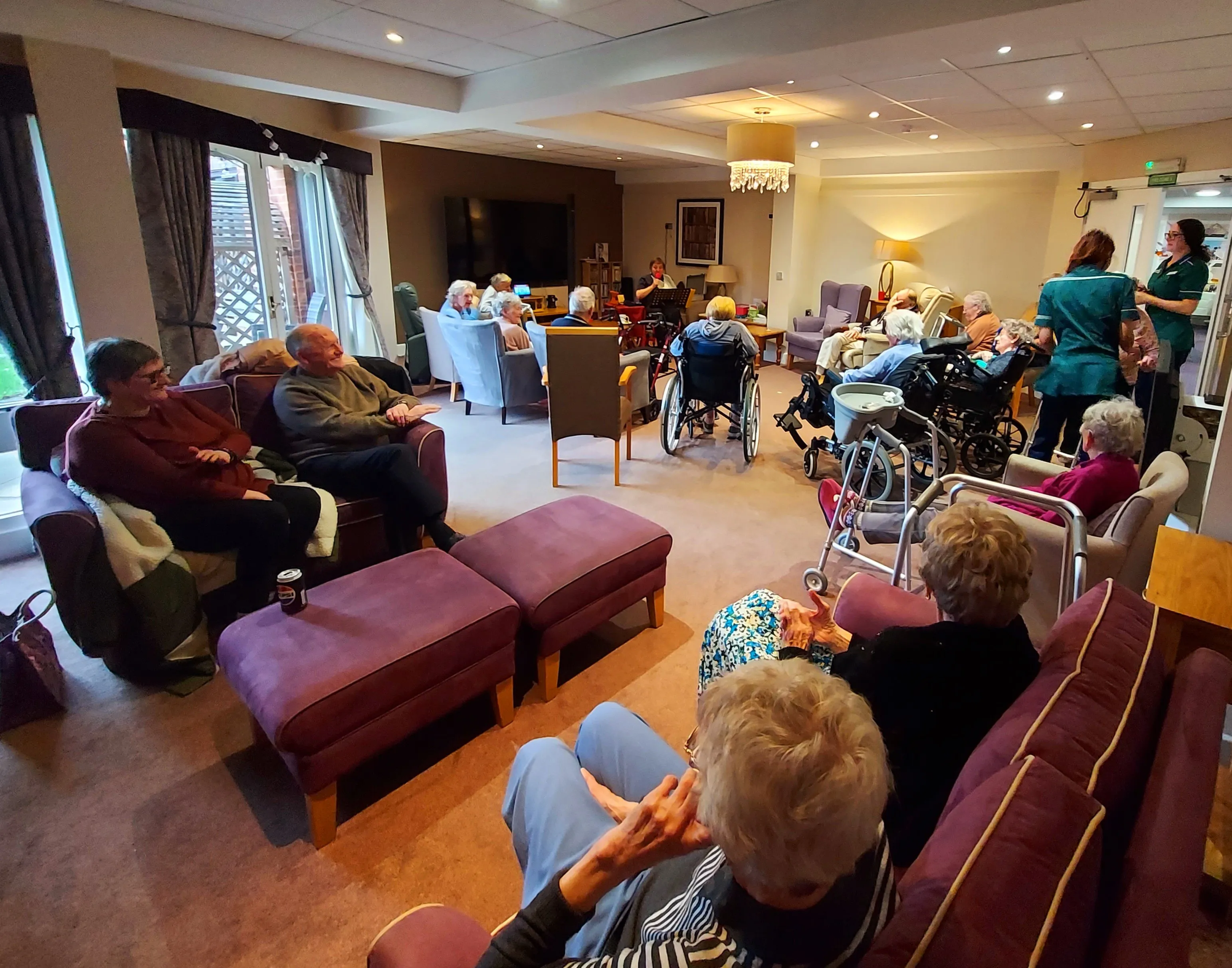 We really enjoy our live musical entertainment here at Mallard Court 