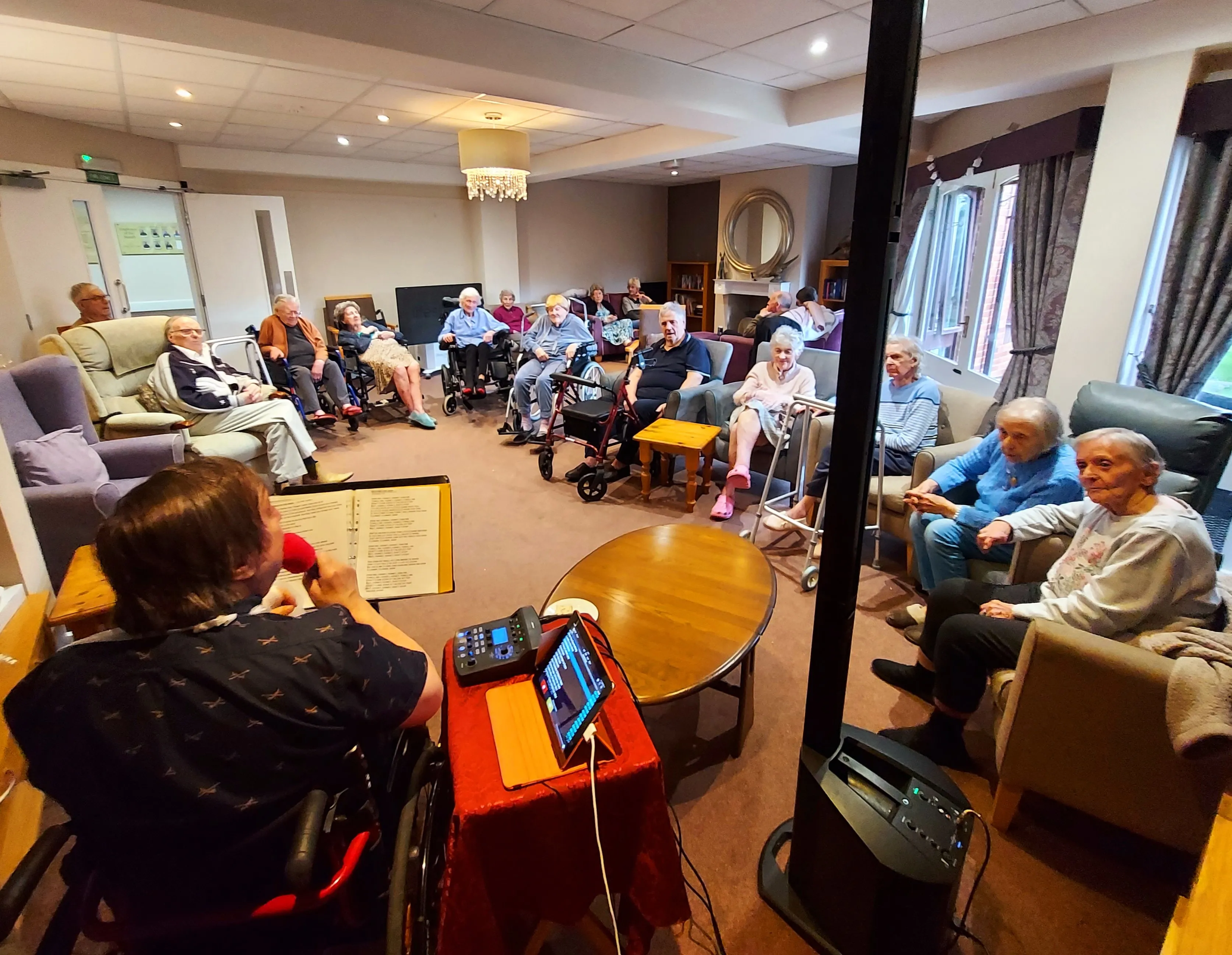 We really enjoy our live musical entertainment here at Mallard Court 
