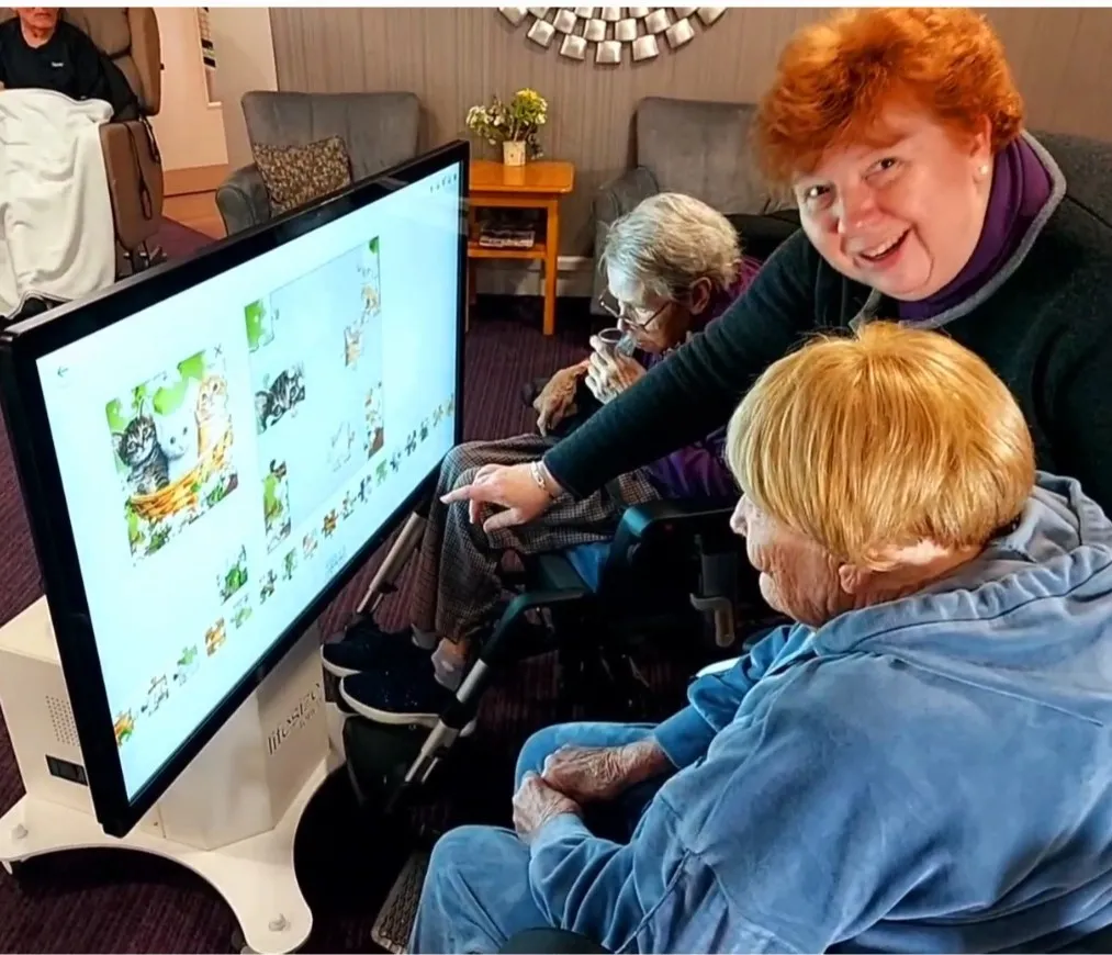 Touch Screen Table 
