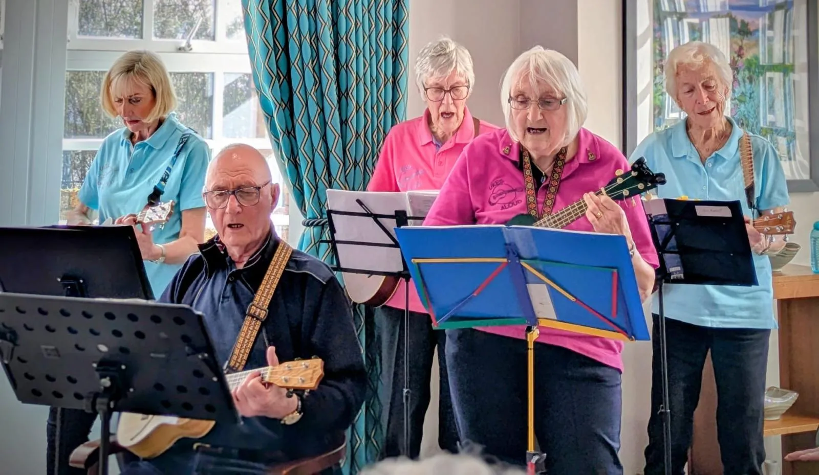 Ukes Aloud Brings Joy to the Home