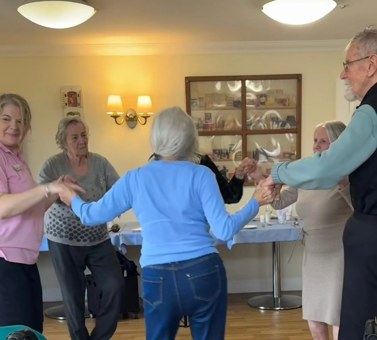 Memory Lane interactive sing along with Jules