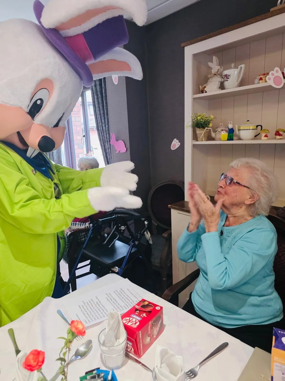 Welsh Coast Radio visits with Easter Bunny!