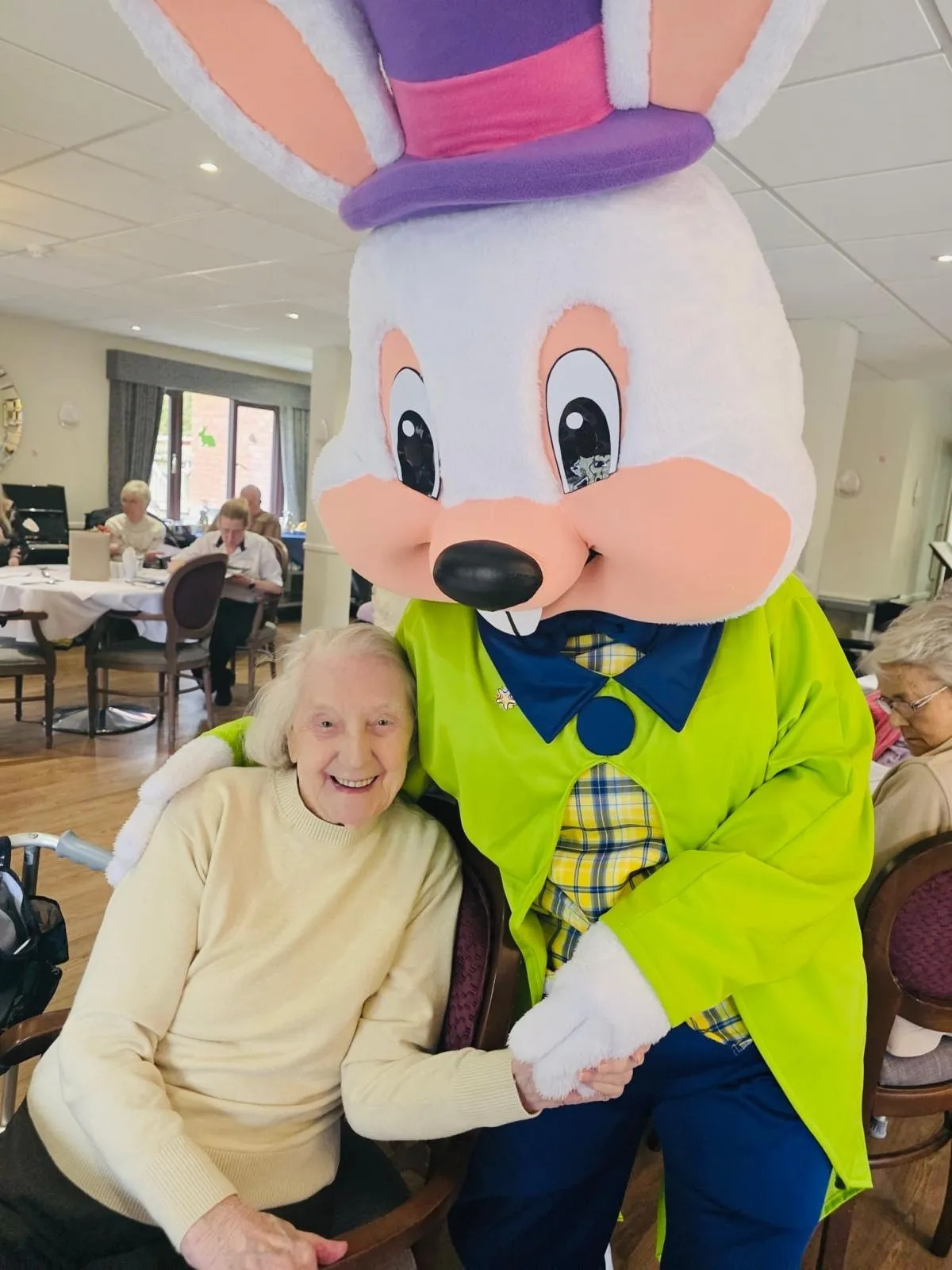 Welsh Coast Radio visits with Easter Bunny!