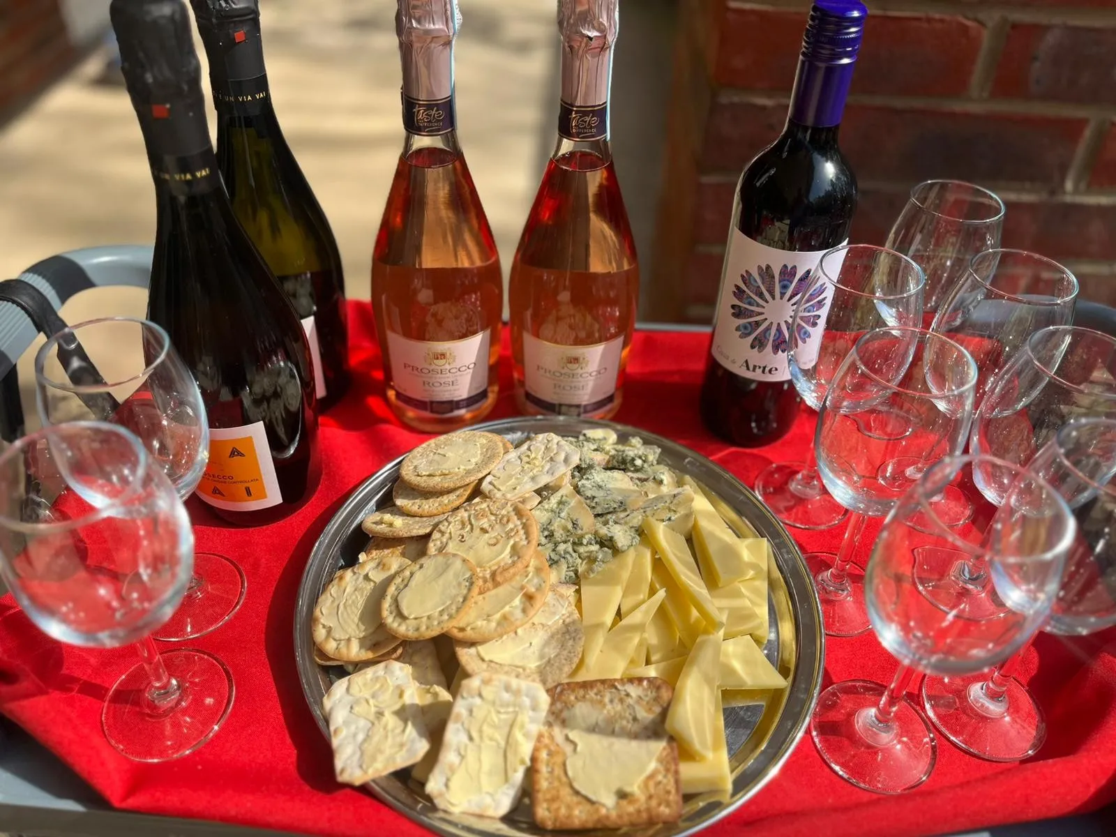 Wine tasting in the garden 