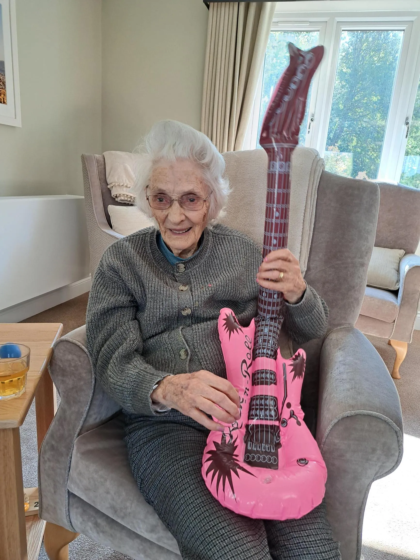 Lotus Manor Residents get their dancing shoes on!