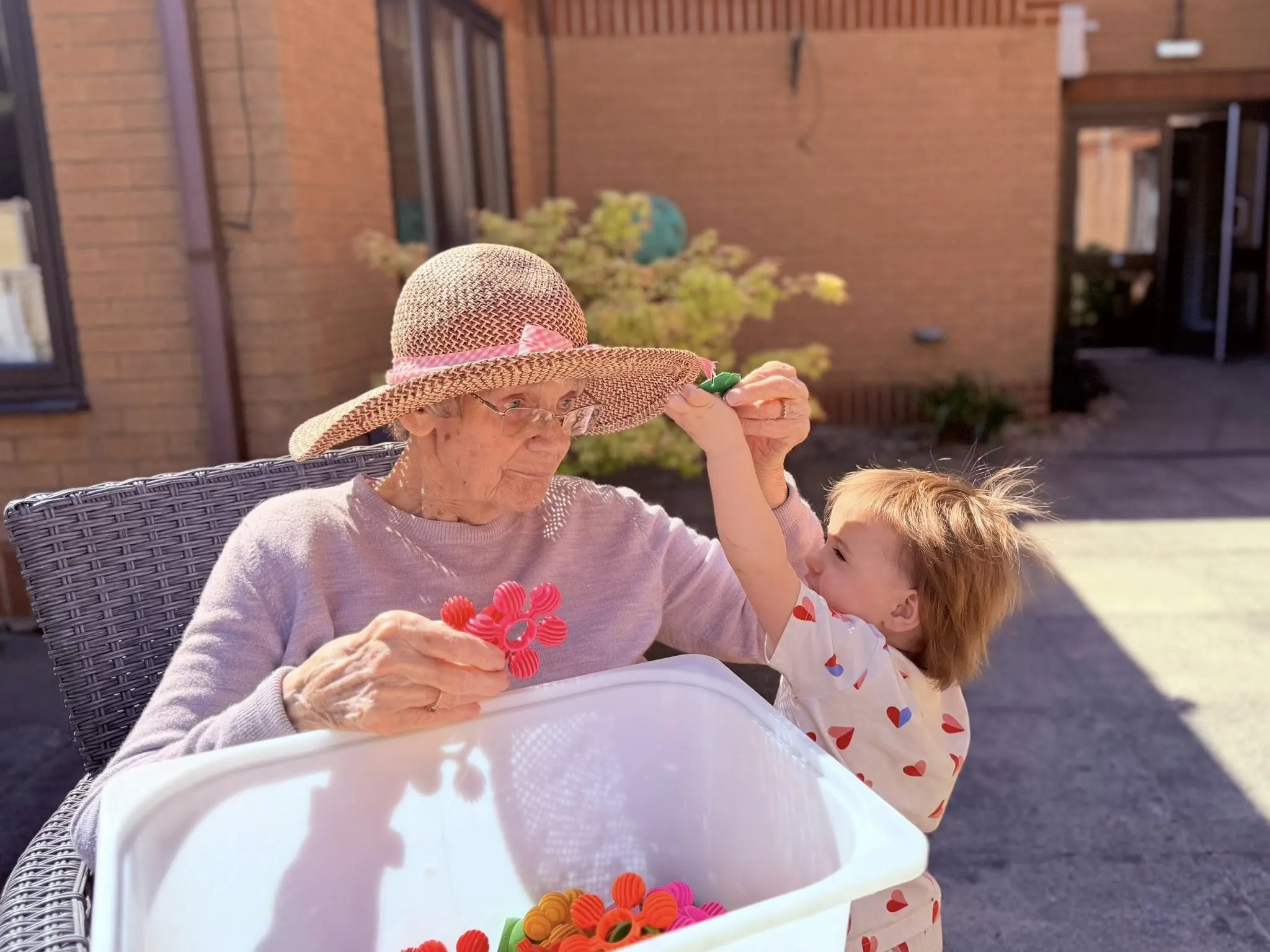 Intergenerational session and reminiscing 