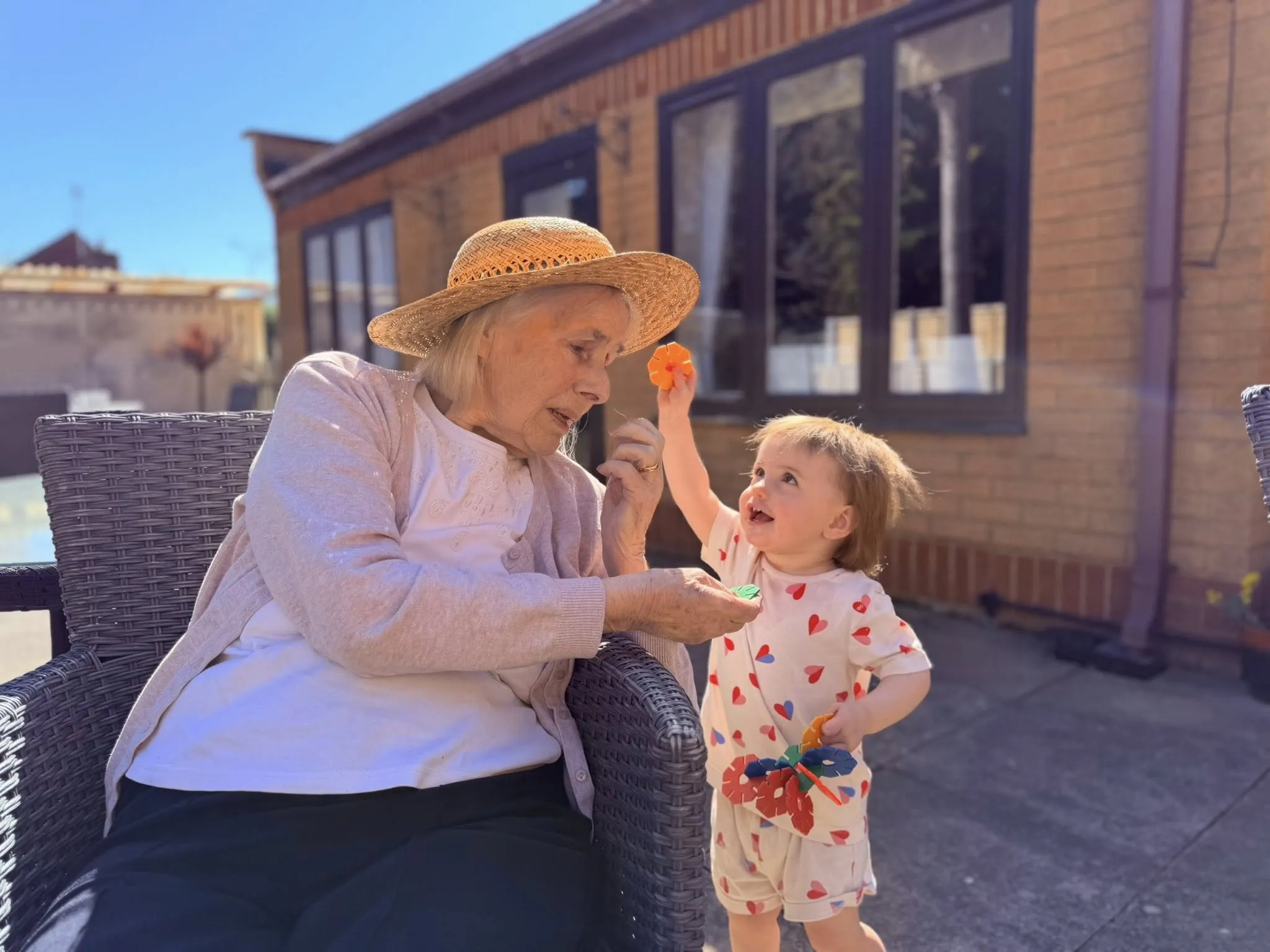 Intergenerational session and reminiscing 