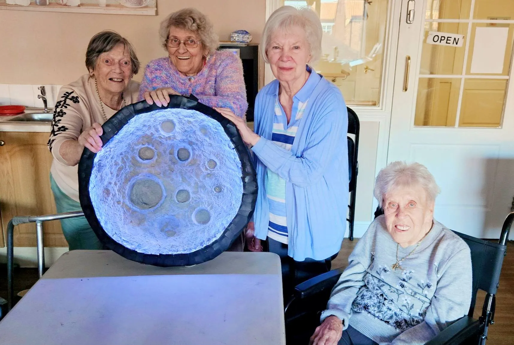 Resident Celebrate the Artemis Moon Mission