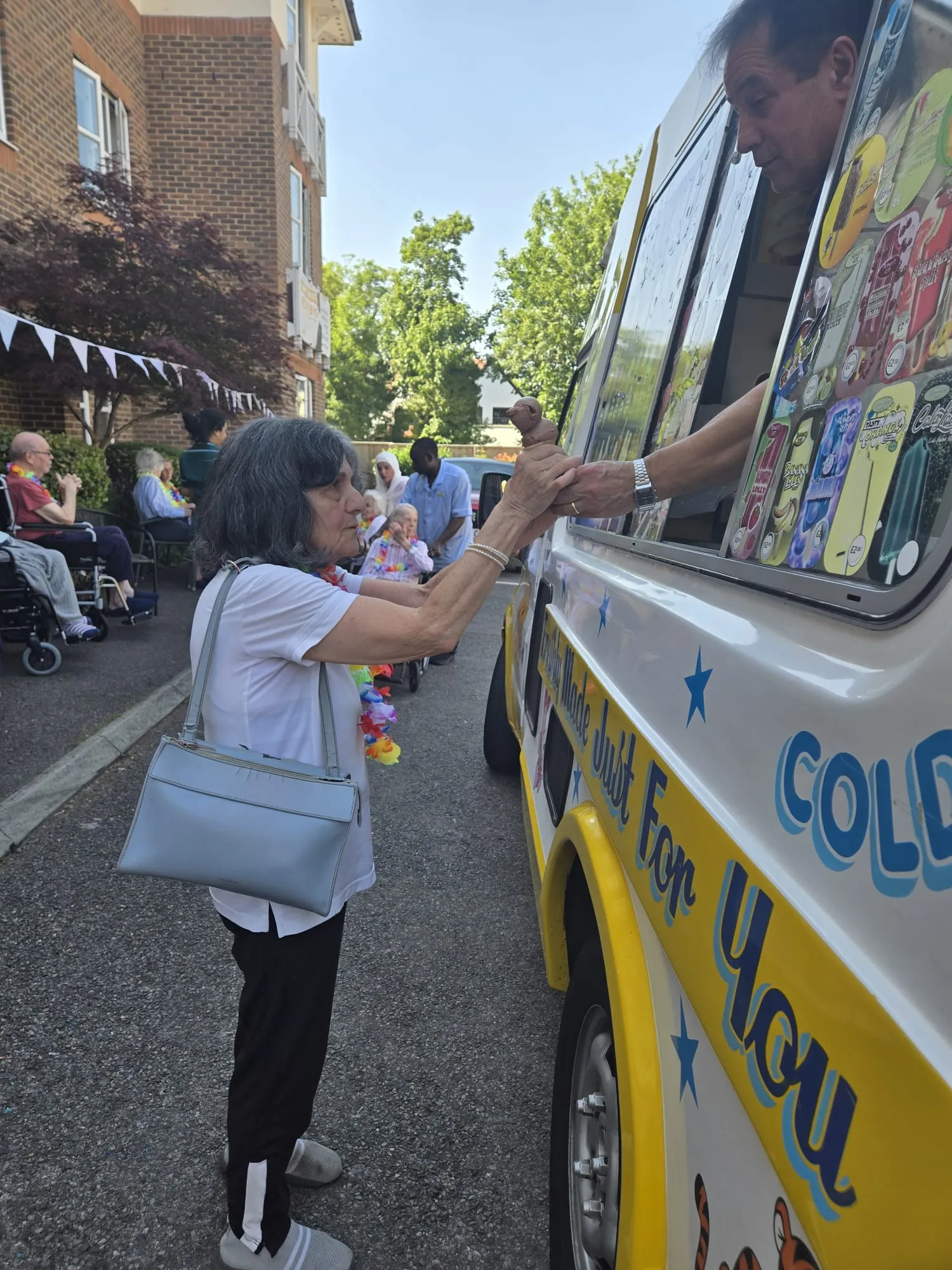 Ice Creams, Smiles and Sunshine at Magnolia Court