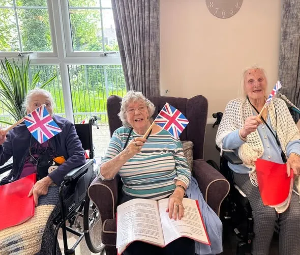 Singalong to Wartime Classics on VE Day 