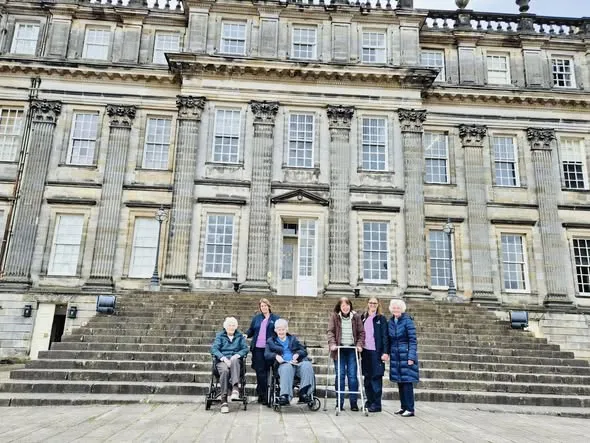 Hopetoun House