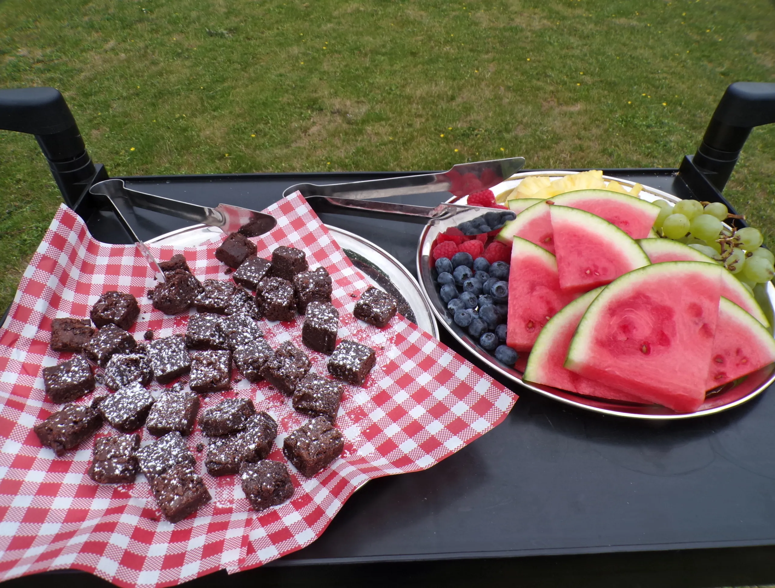 Garden picnic 