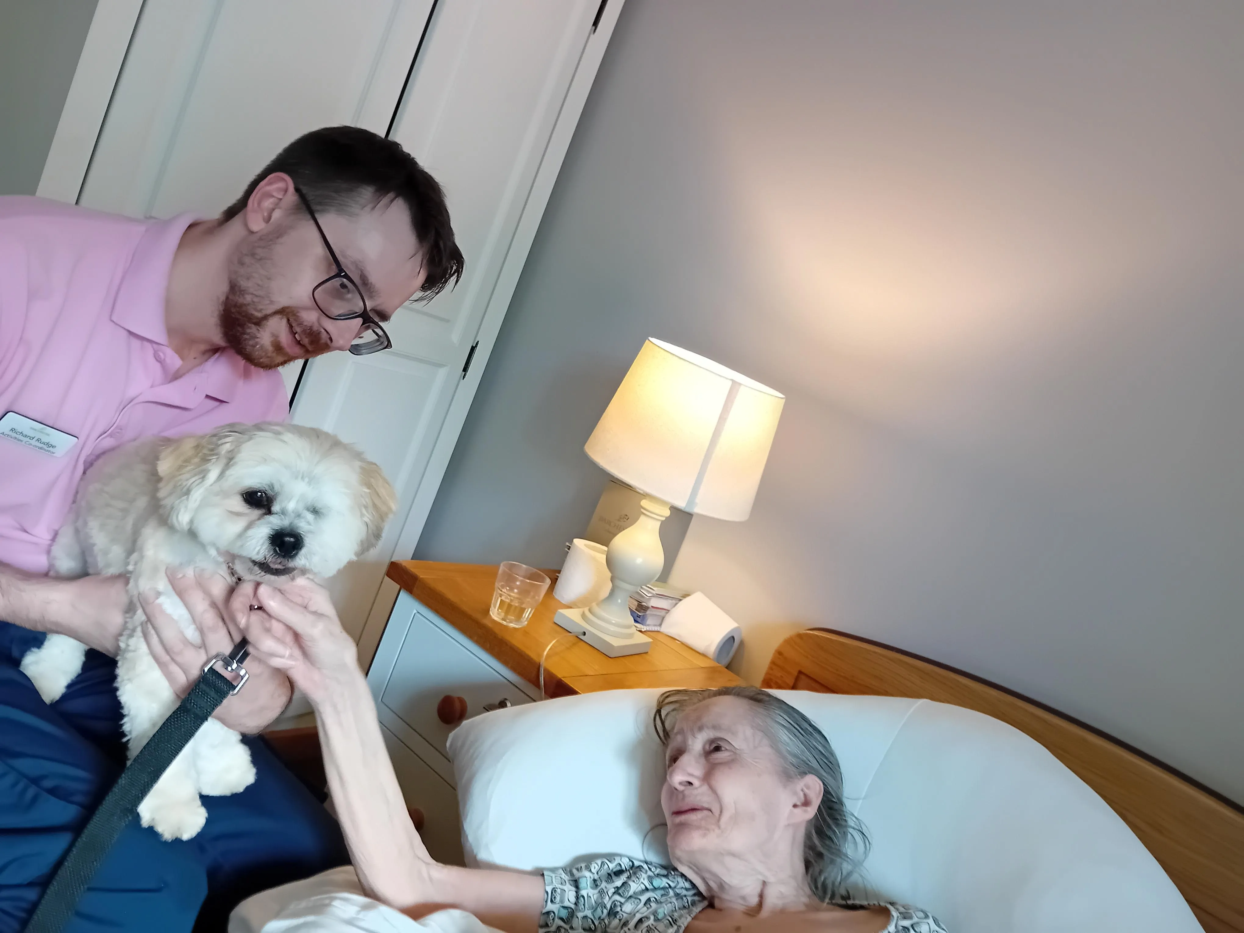 The Return of Lorenzo & Earl, Pet Therapy Dogs
