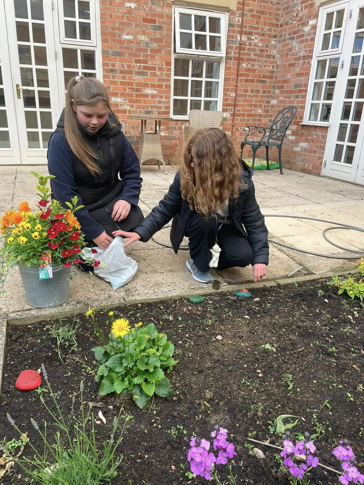 Girl Guides Brighten Up Our Garden 