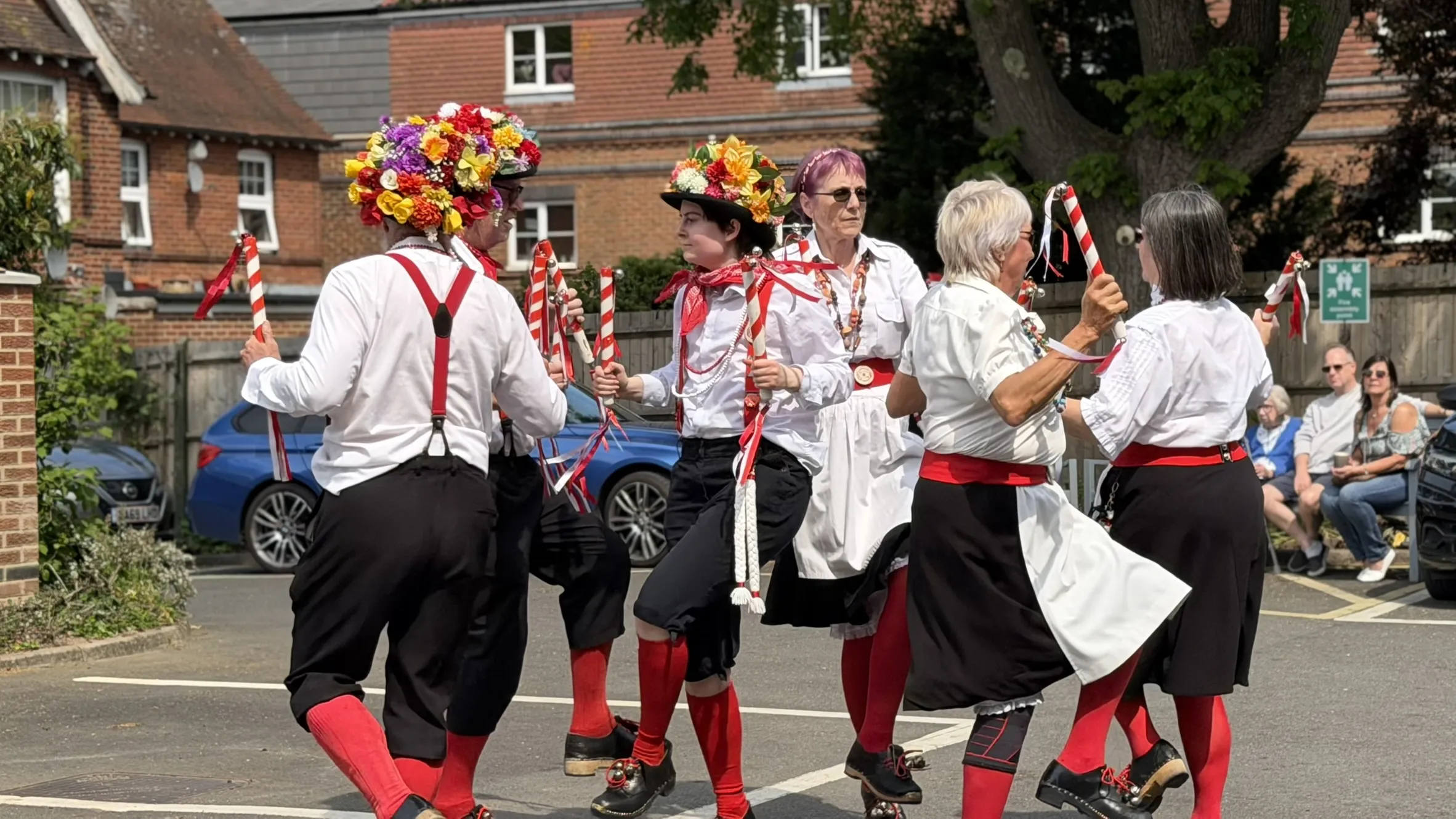Basingclogs Morris Dancers 