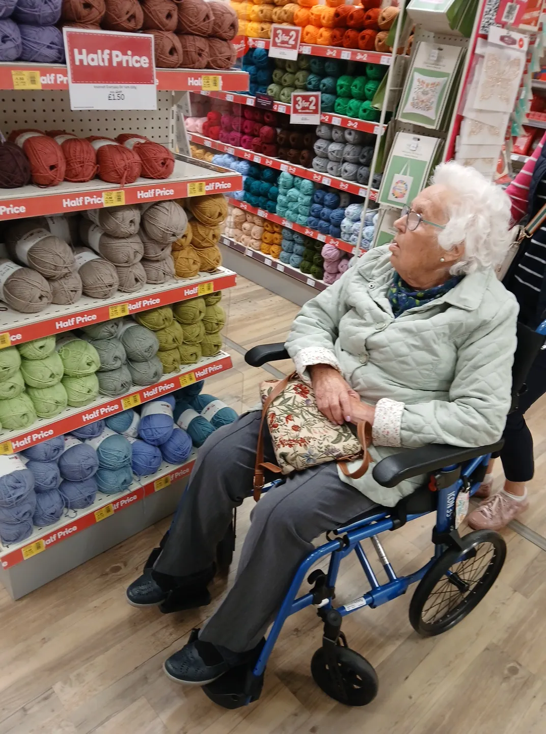 Knit and Natter Club enjoys a trip to Hobbycraft 