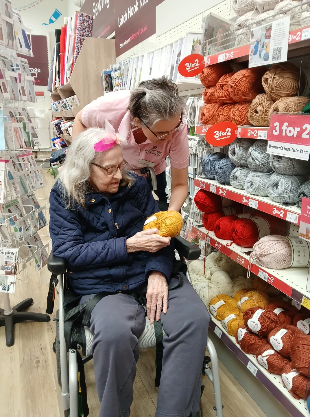 Knit and Natter Club enjoys a trip to Hobbycraft 