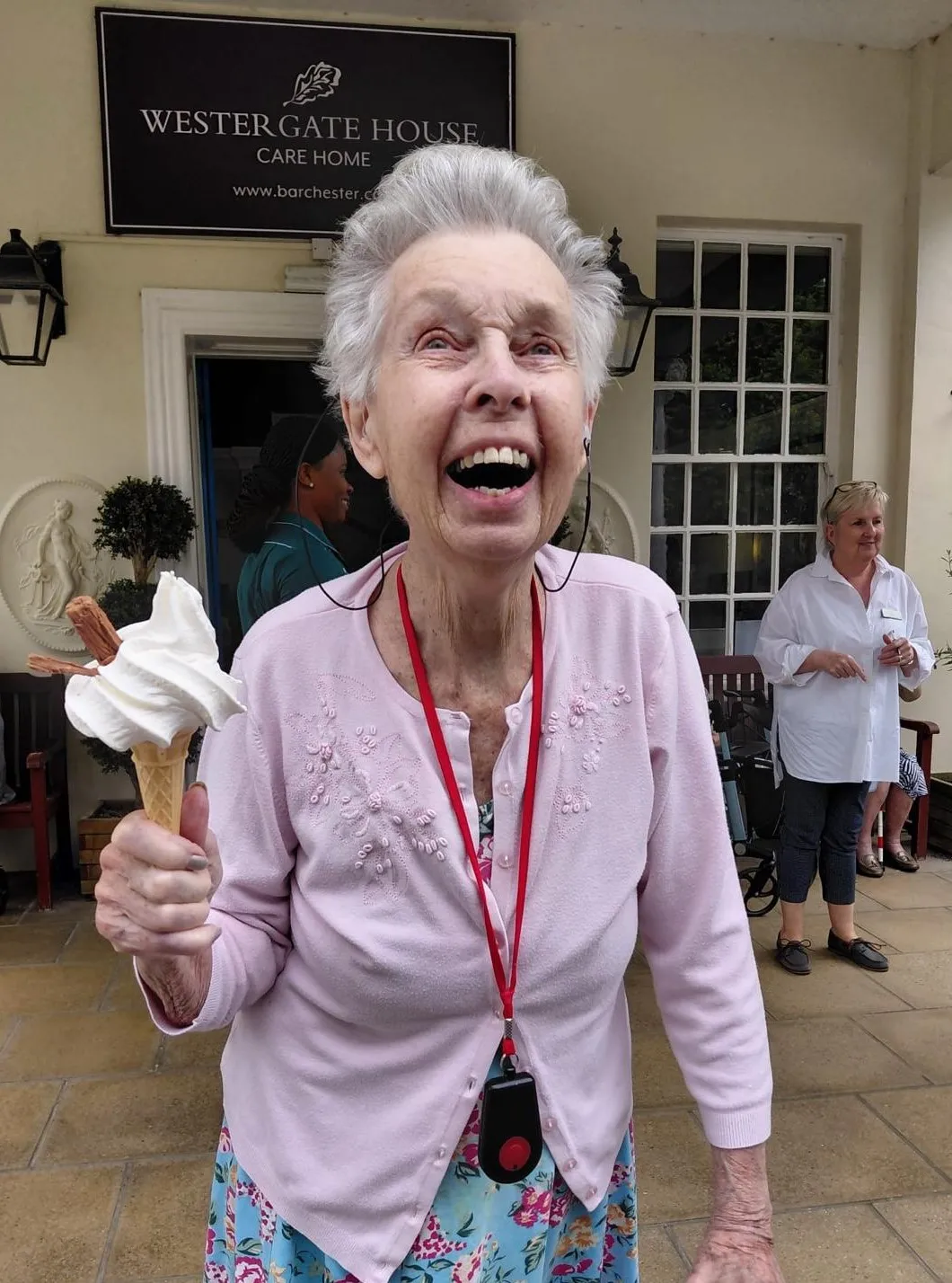 Pinks Vintage Ice cream visit in the heatwave
