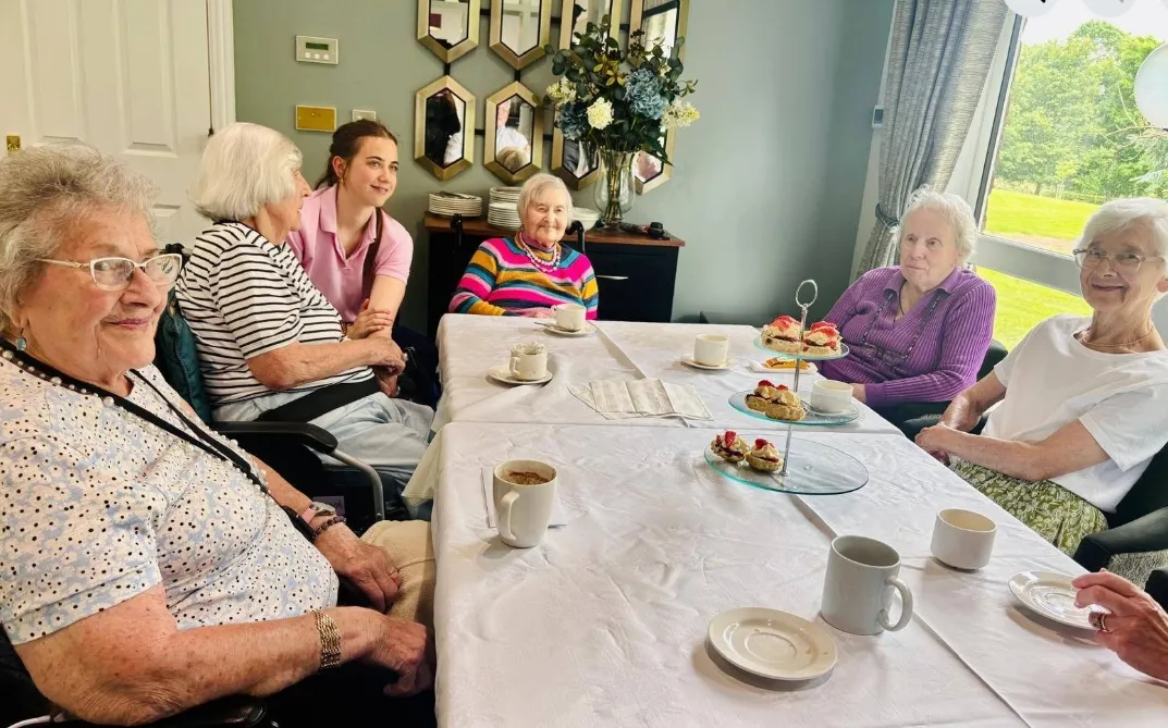Cream Tea and Chatter at Chacombe Park