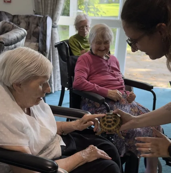 Pet Therapy with the Slithering Creatures from Zoo Labs