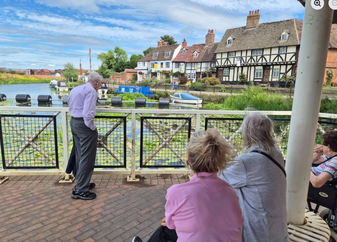 A stroll around Victoria Gardens in Tewkesbury