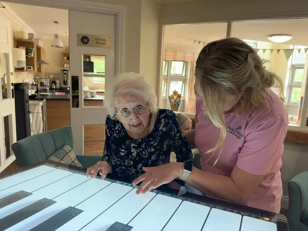 We are thrilled to welcome our ‘Happi Table’ on to our community of Memory Lane