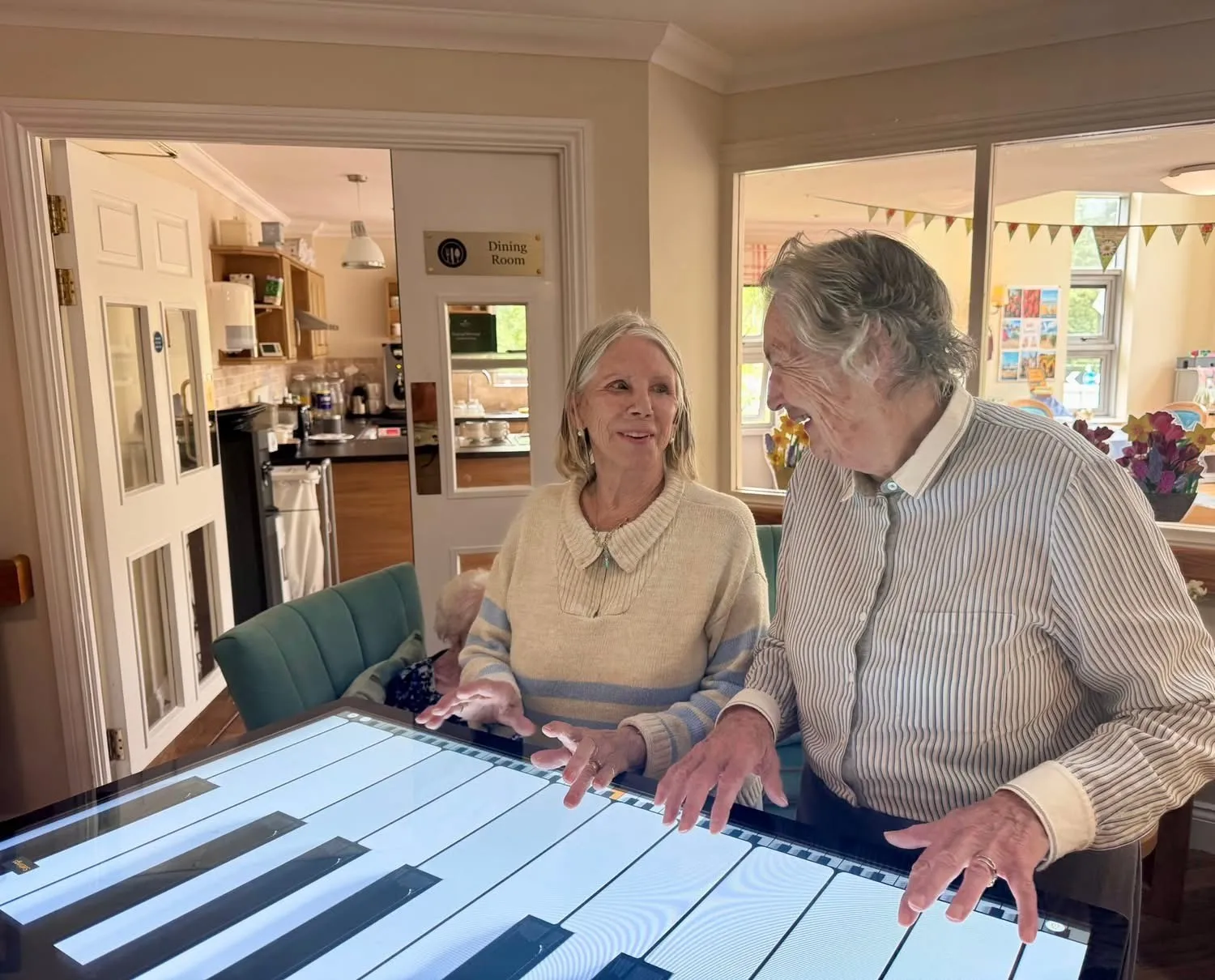 We are thrilled to welcome our ‘Happi Table’ on to our community of Memory Lane