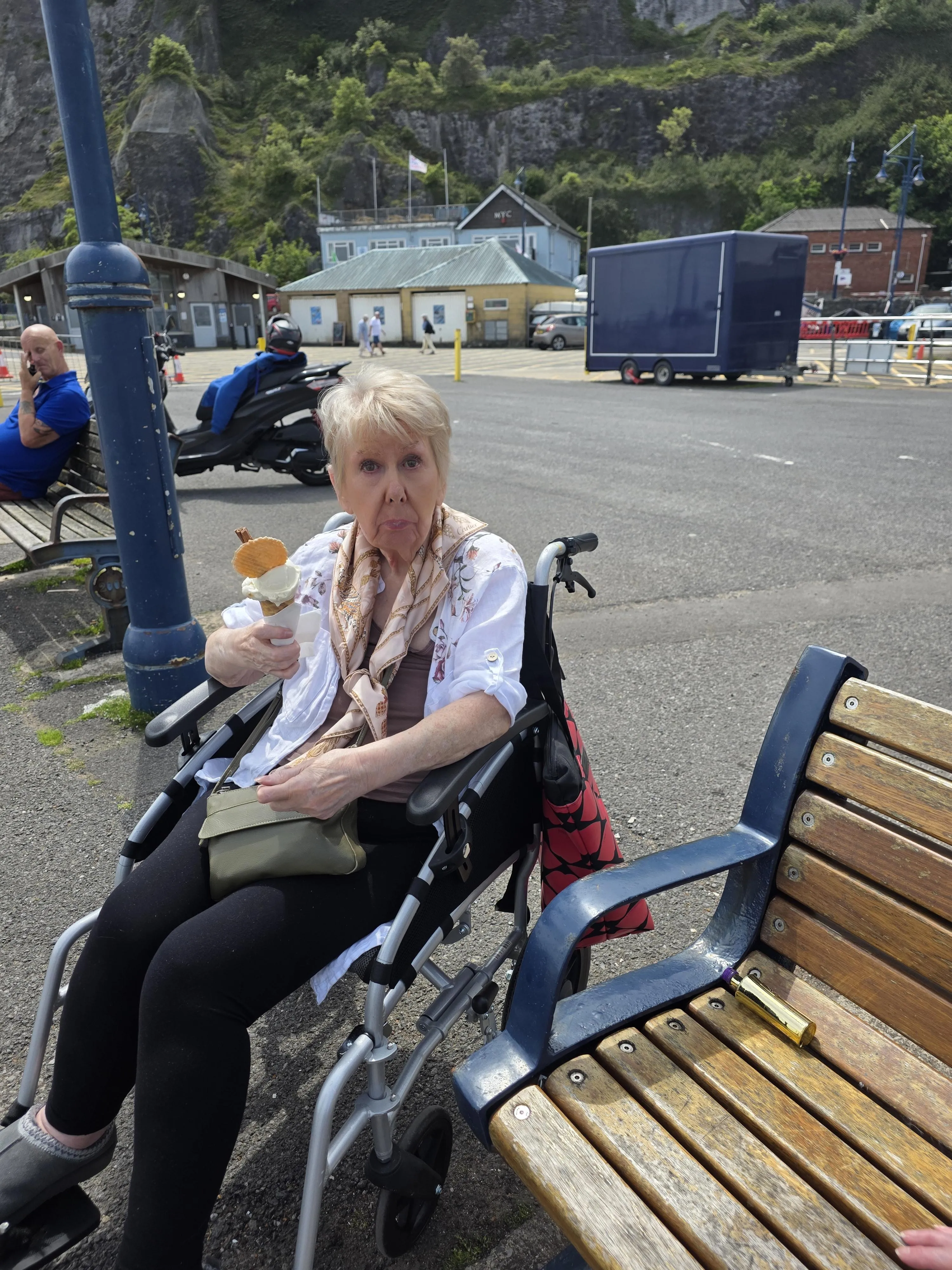 Headline Wishing to Go to Mumbles for an ice-crem