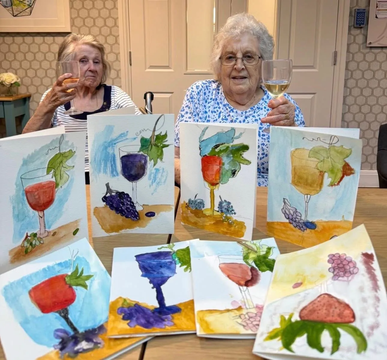 A Creative Afternoon: Residents Enjoy ‘Sip and Paint’ with Michelle