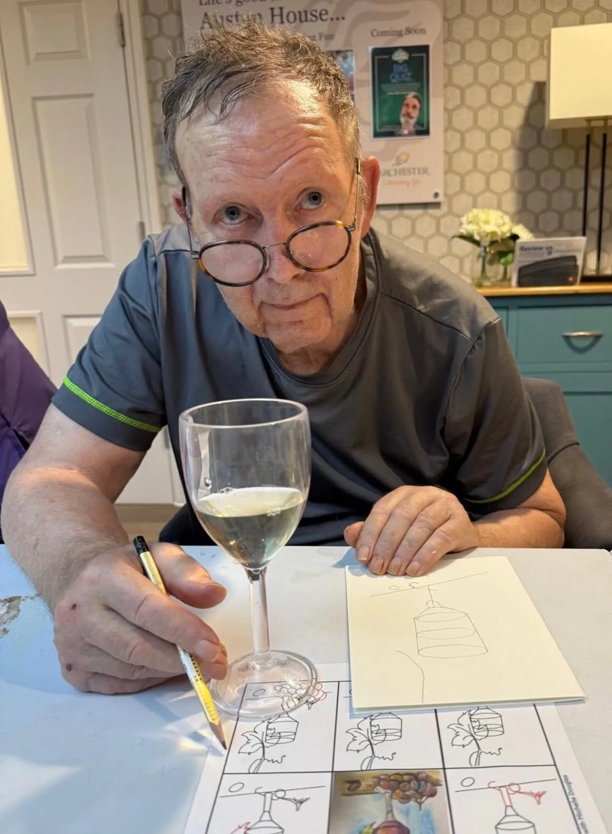 A Creative Afternoon: Residents Enjoy ‘Sip and Paint’ with Michelle