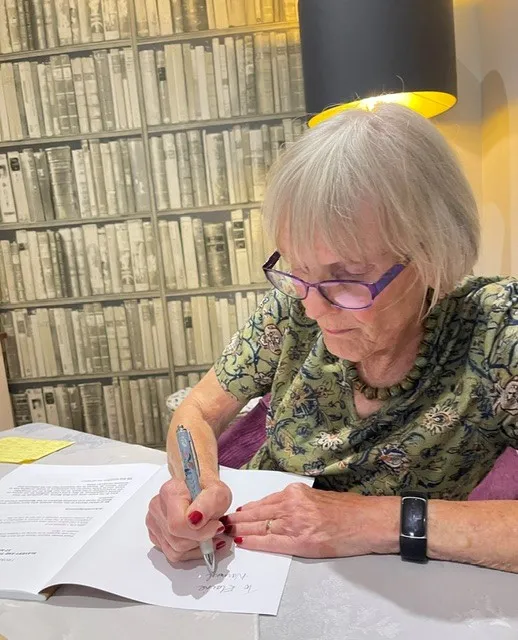 A Wonderful Afternoon with Author Gill Webster 