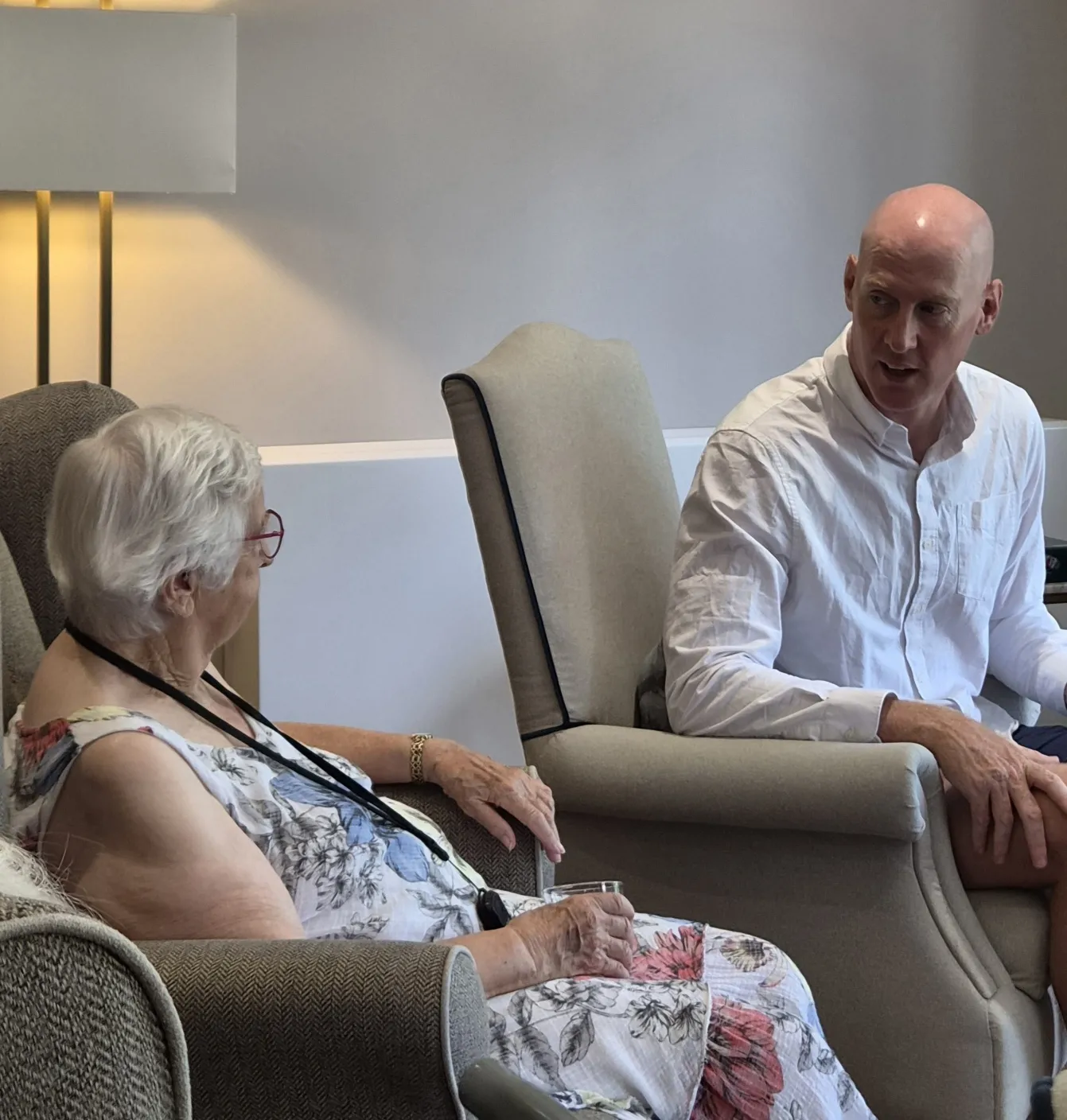 Local MP Visits Hazel lodge
