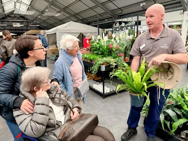Queens manor goes to Dobbies garden centre for lunch