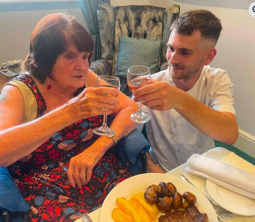 Celebrations for Janet’s very special 80th birthday! 