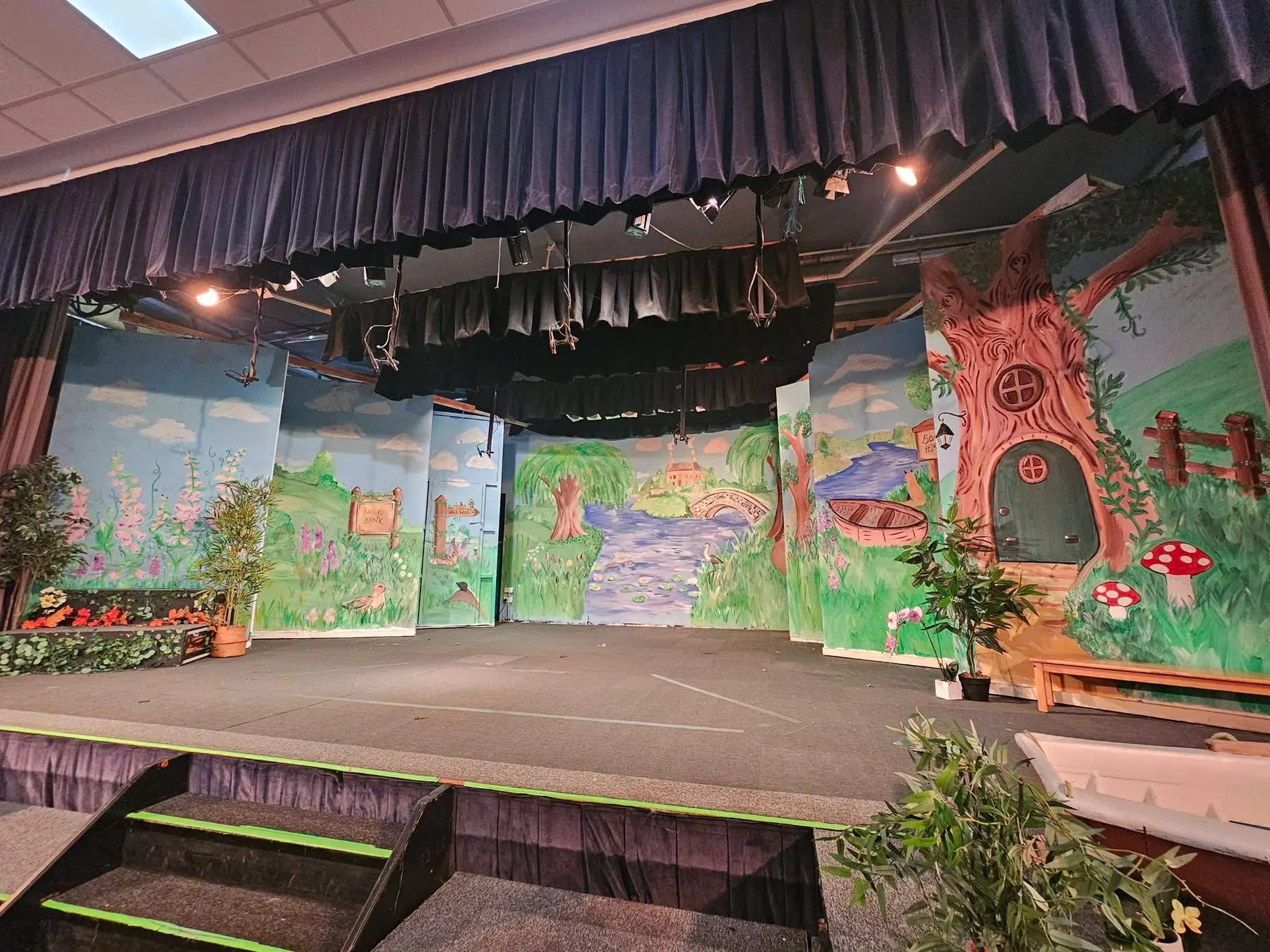 The Wind in the Willows Play 
