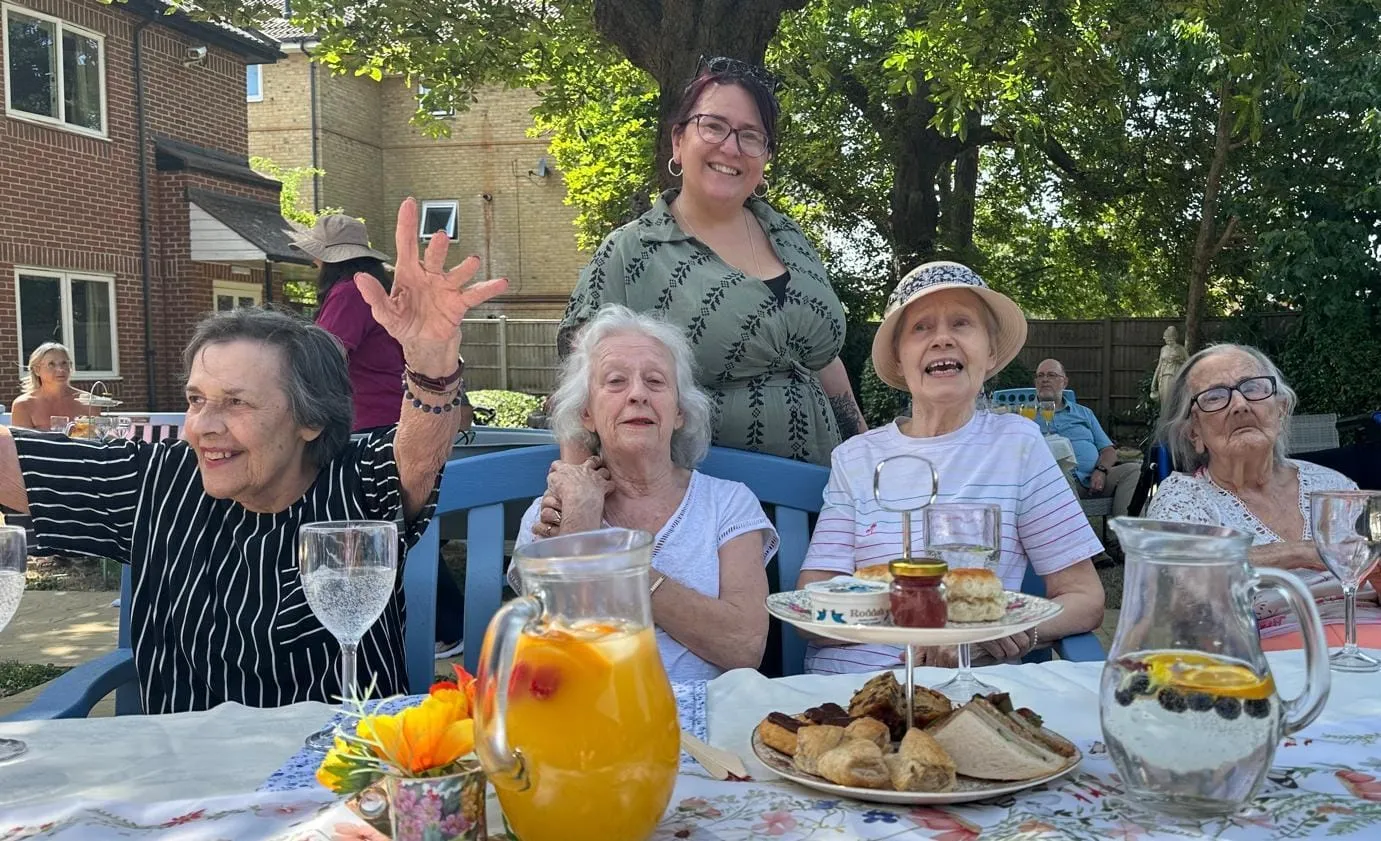 A Wonderful Afternoon Garden Party at Ashford House